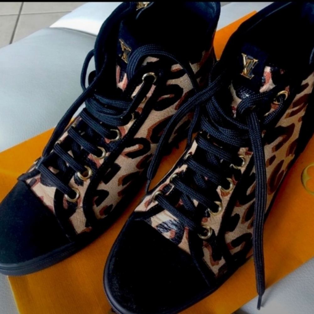 100% Authentic High Top Louis Vuitton Sneakers